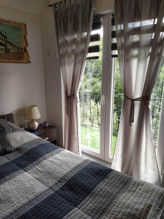 Guest House Bee วิโซโค ภายนอก รูปภาพ